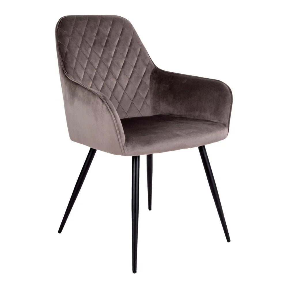 Chaise de salle à manger en velours taupe matelassé avec pieds en métal noir