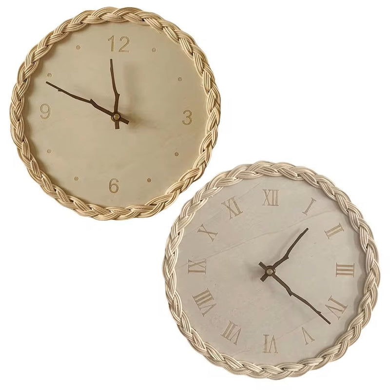 Horloge murale en rotin