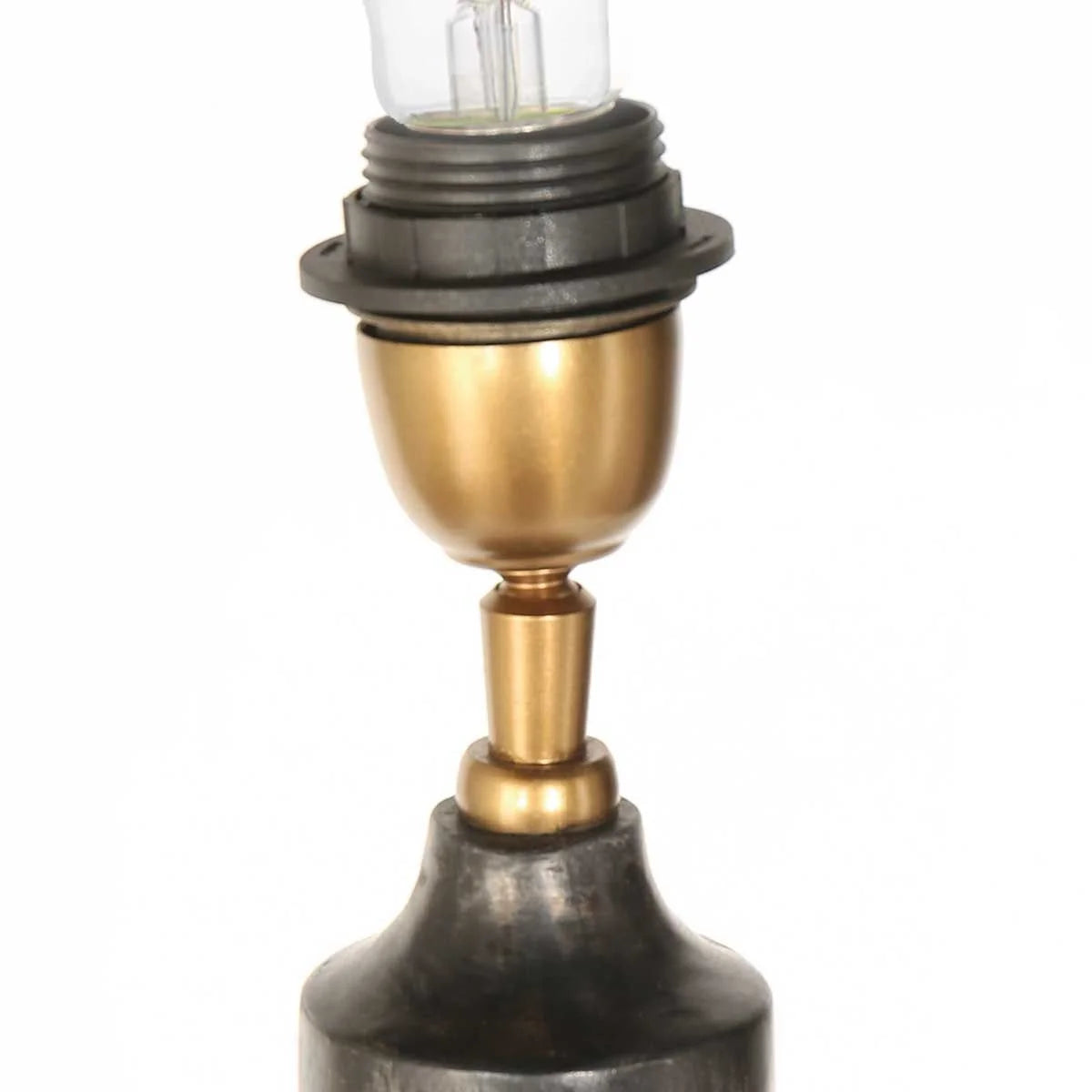 Base de lampe en métal noir vieilli avec socket en laiton et ampoule claire