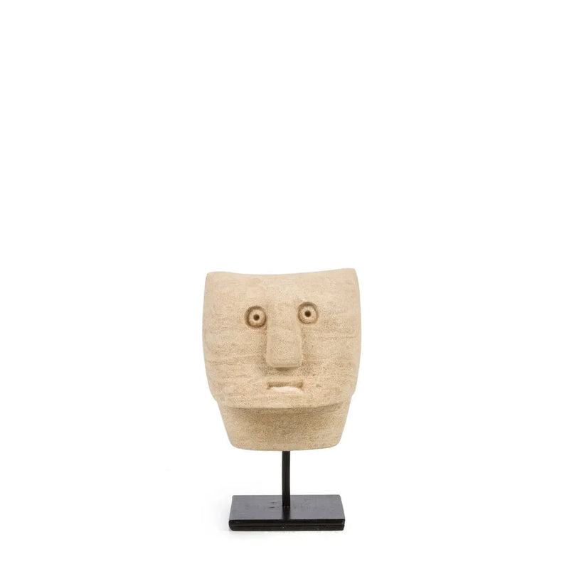 Sculpture en bois sculpté La Pierre de Sumba n°23 sur support noir