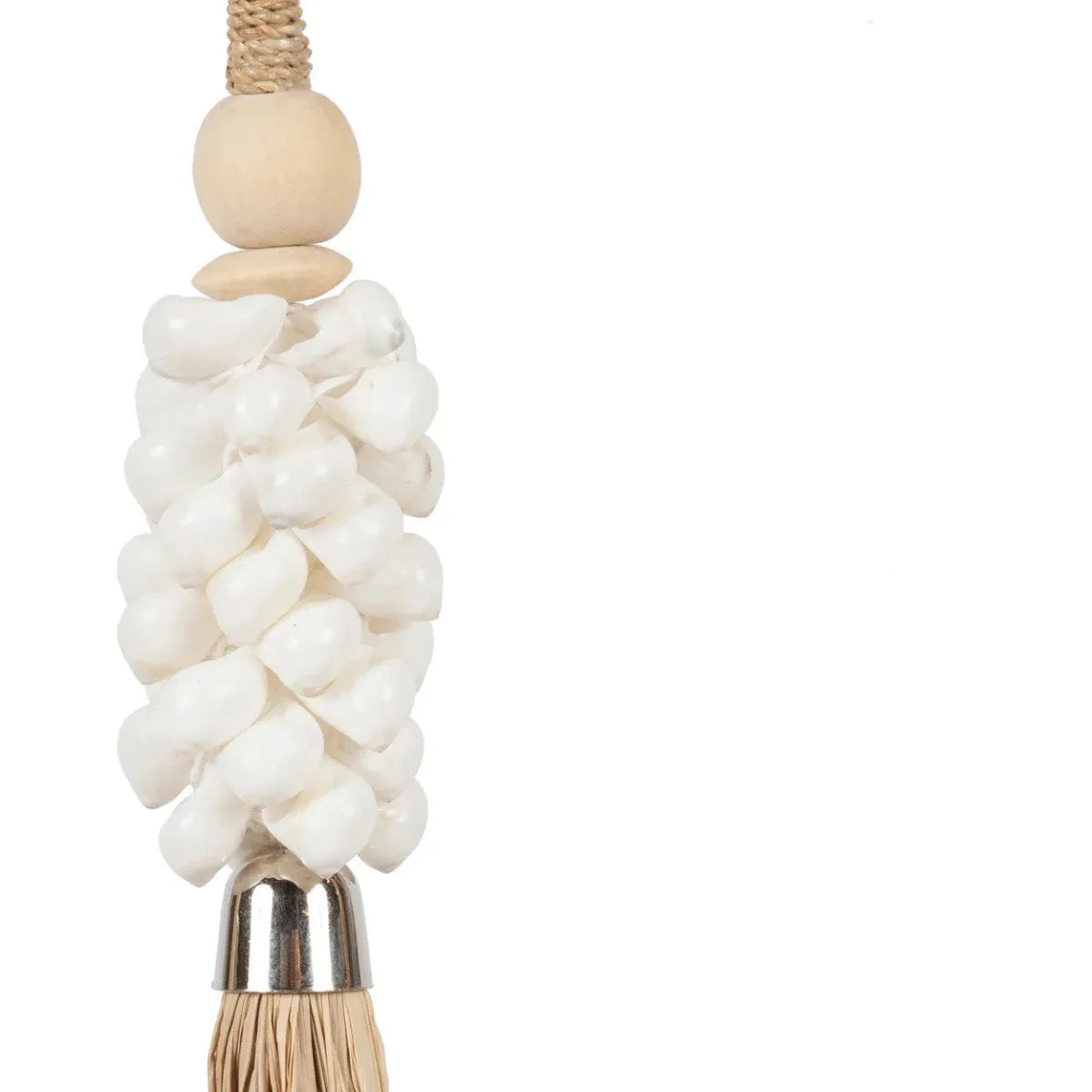 Tassel décoratif avec boucle en corde, perle en bois, coquillages et frange en raphia