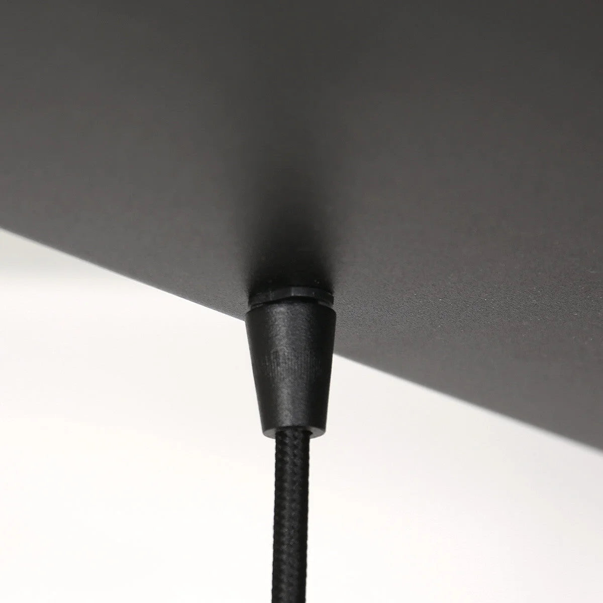 Suspension multiple en verre ambré et laiton doré pour éclairage chaleureux – 140x44 cm
