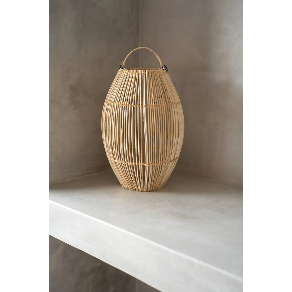 Lanterne en rotin tressé ovale naturelle avec poignée, H48 cm