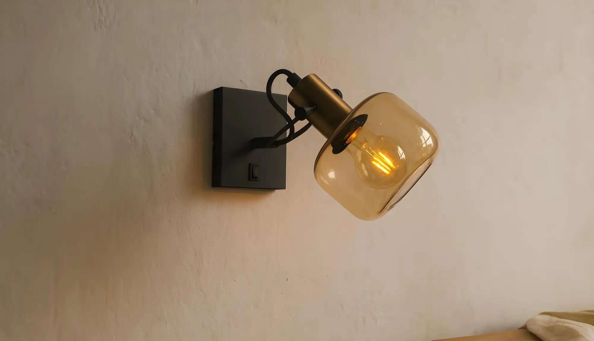 Applique murale en verre