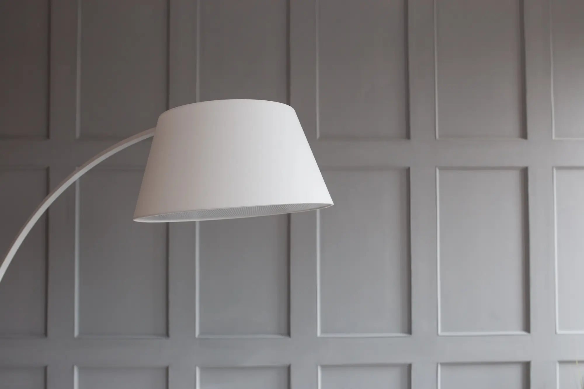 Lampadaire blanc