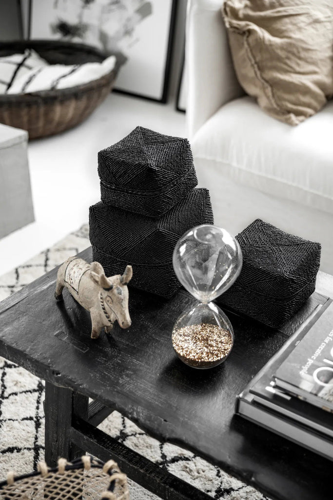 Boîte décorative perlée noire en bambou motifs chevrons avec couvercle