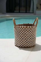 Panier rond en jonc de mer et macramé blanc avec anses – Ø39 cm