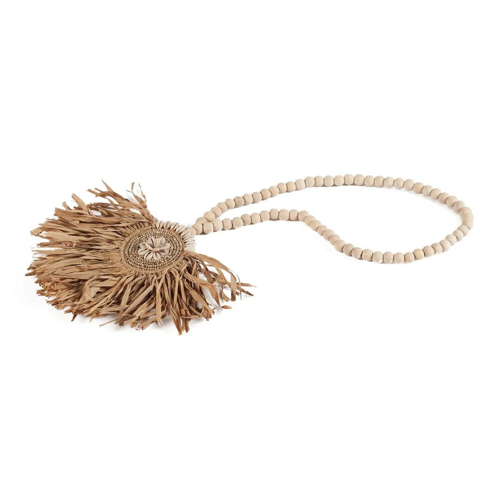 Pompon décoratif en raphia naturel avec coquillages et perles en bois