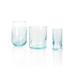 Gobelet en verre recyclé vert d’eau forme organique artisanale