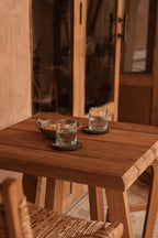 Gobelet en verre recyclé vert d’eau forme organique artisanale