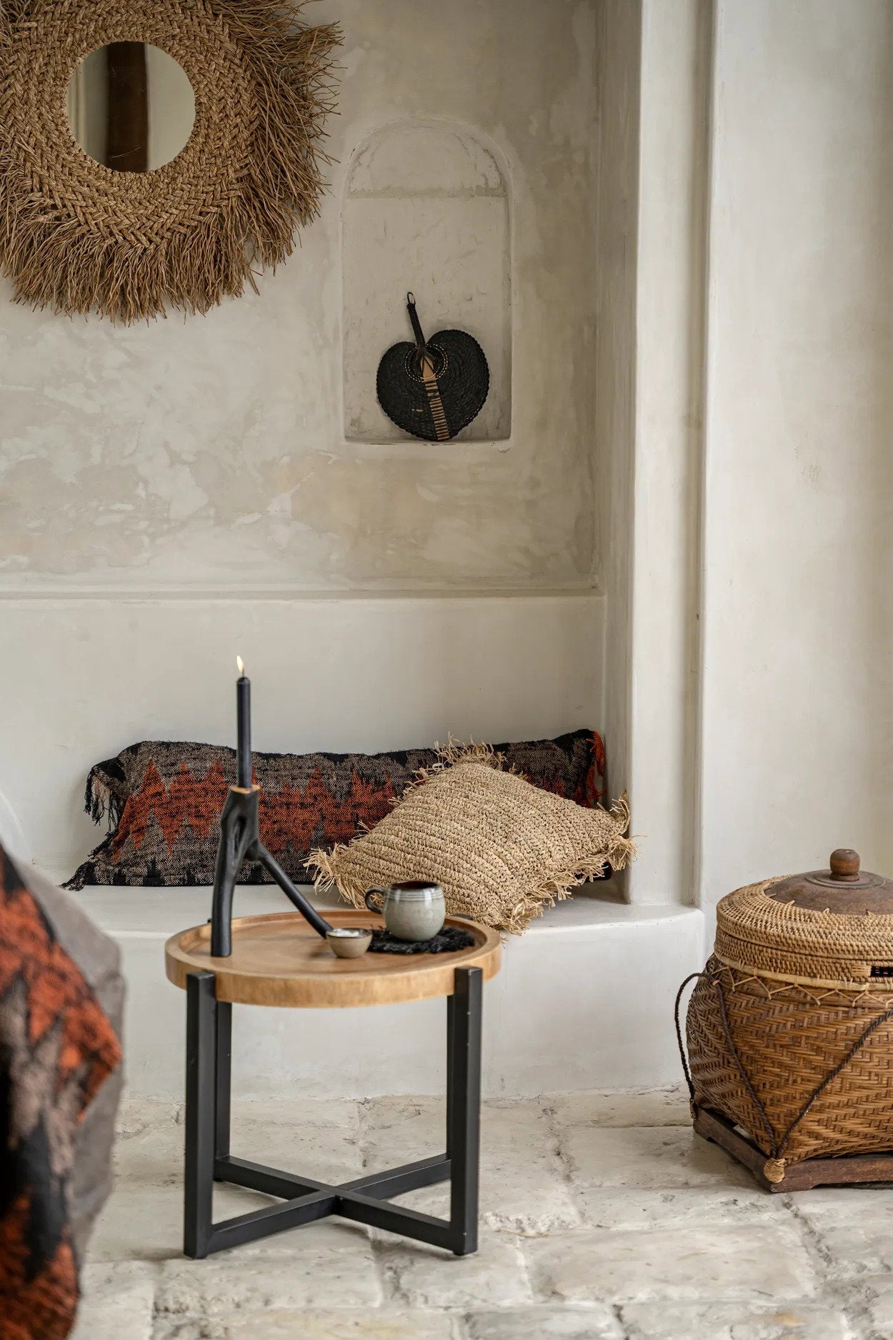 Porte-bougie sculptural noir en forme de brindilles naturelles