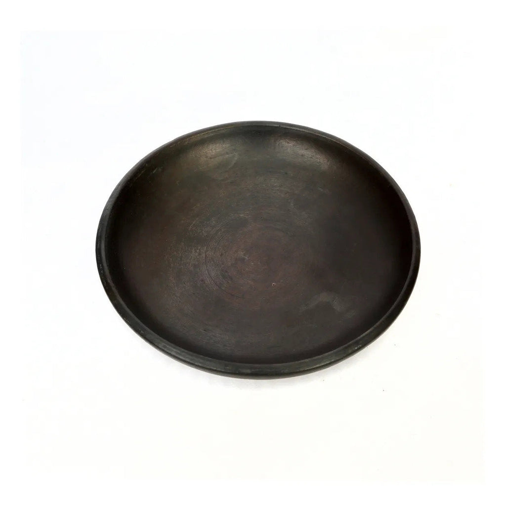 Assiette ronde en terre cuite brûlée – Noir profond – Ø26 cm