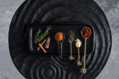 Assiette rectangulaire en terre cuite – Noir mat