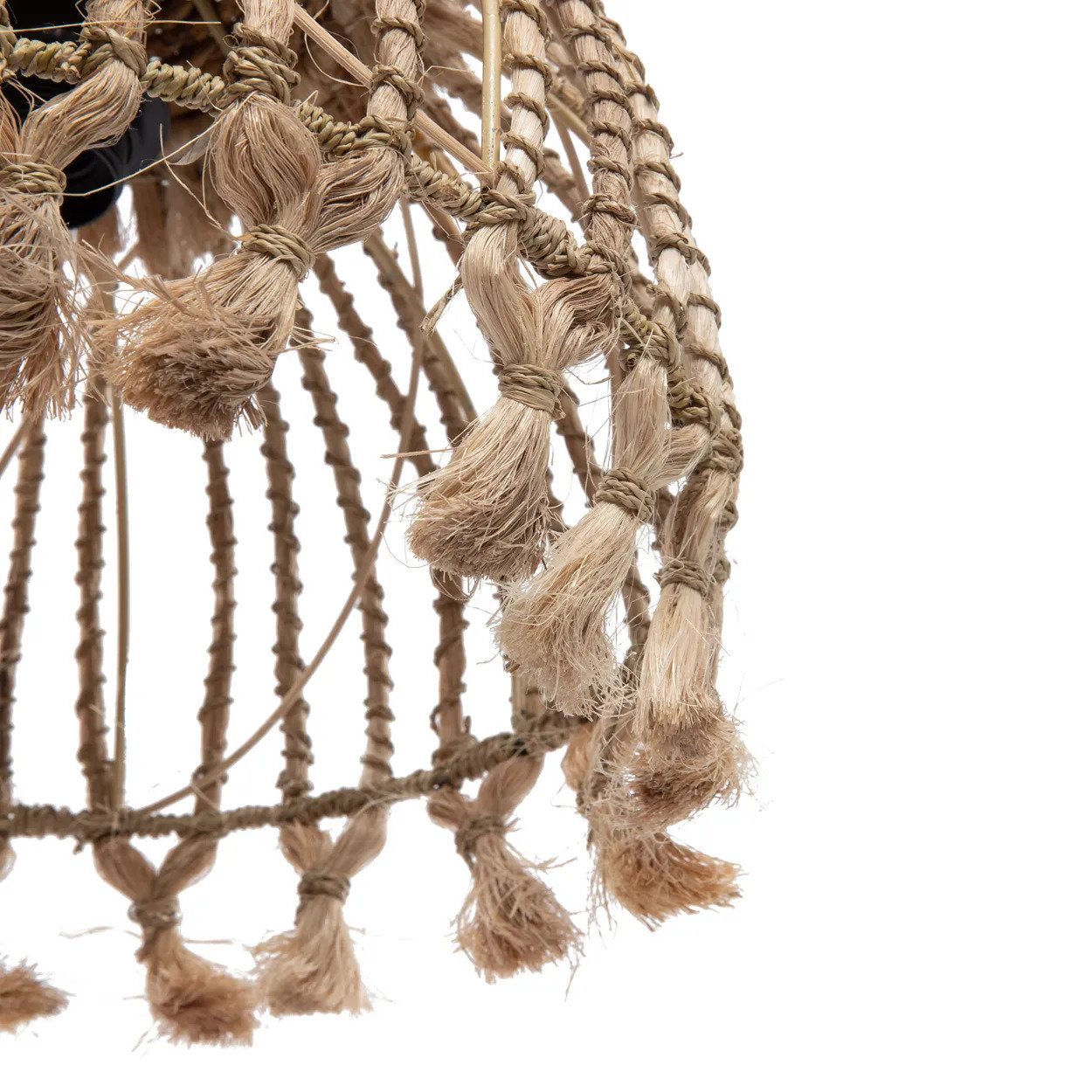 Suspension conique en abaca tressé – Pompons naturels – Ø30 cm
