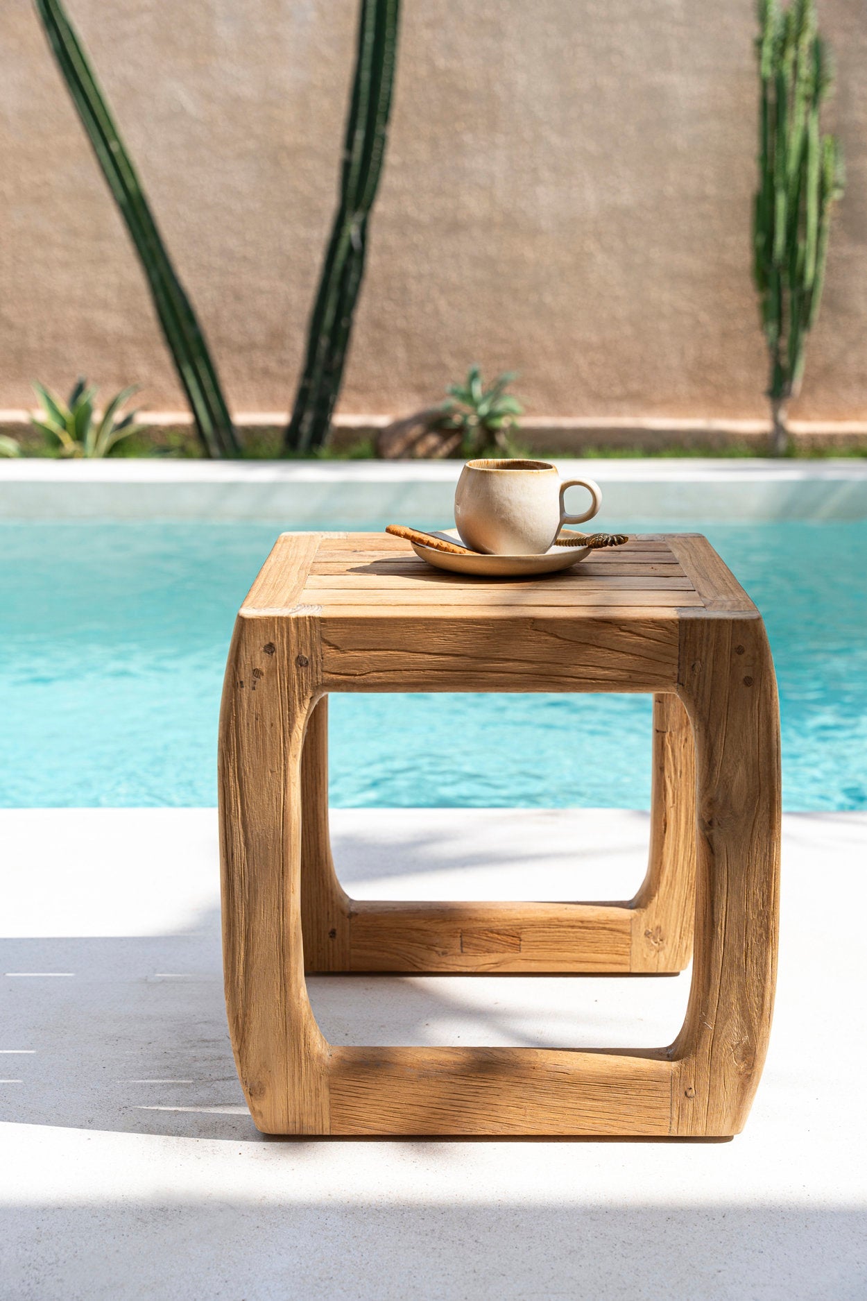 Tabouret d’extérieur en teck recyclé naturel forme rectangulaire – 38x38 cm