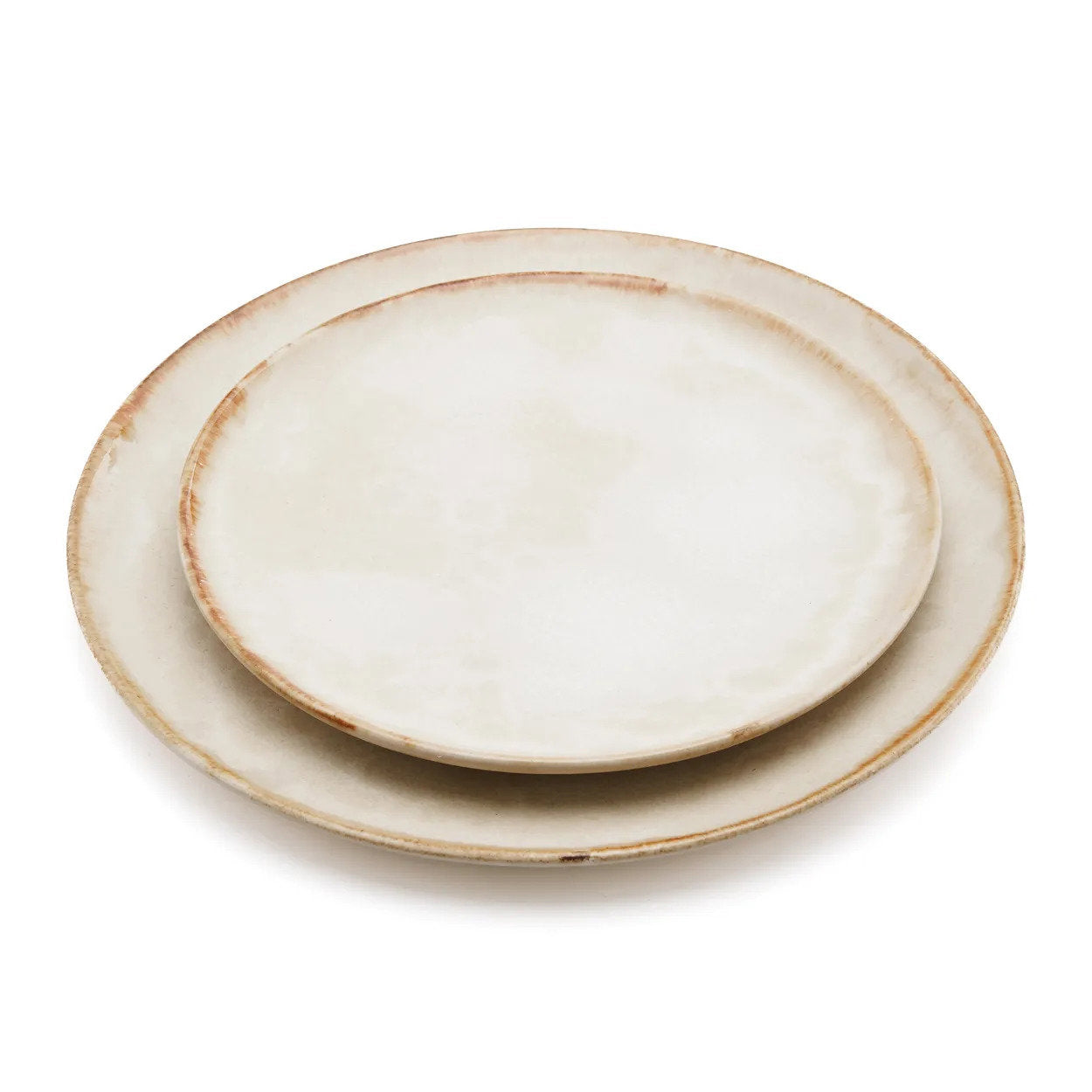 Assiette plate en grès blanc cassé bord doré artisanal