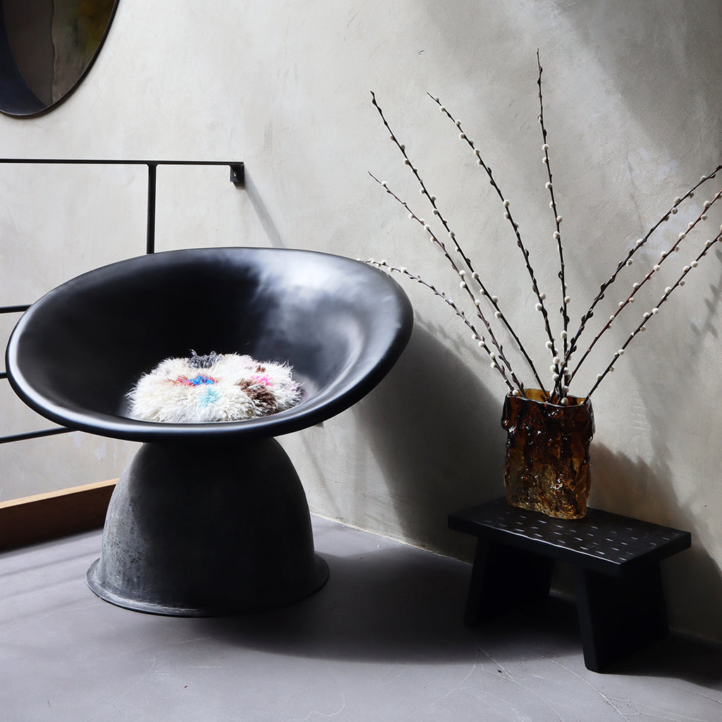 Table basse en bois de manguier noir sculpté rectangulaire – 40x25 cm