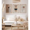 Décor de salon en tons neutres avec affiche murale géométrique sur toile Set de 3