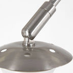 Lampe murale en métal brossé blanc avec bras courbé et abat-jour demi-sphère