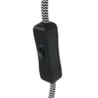 Interrupteur en ligne noir pour applique murale en bois naturel et abat-jour conique blanc