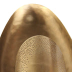 Sculpture abstraite dorée en métal texturé pour applique murale ovale à lumière tamisée