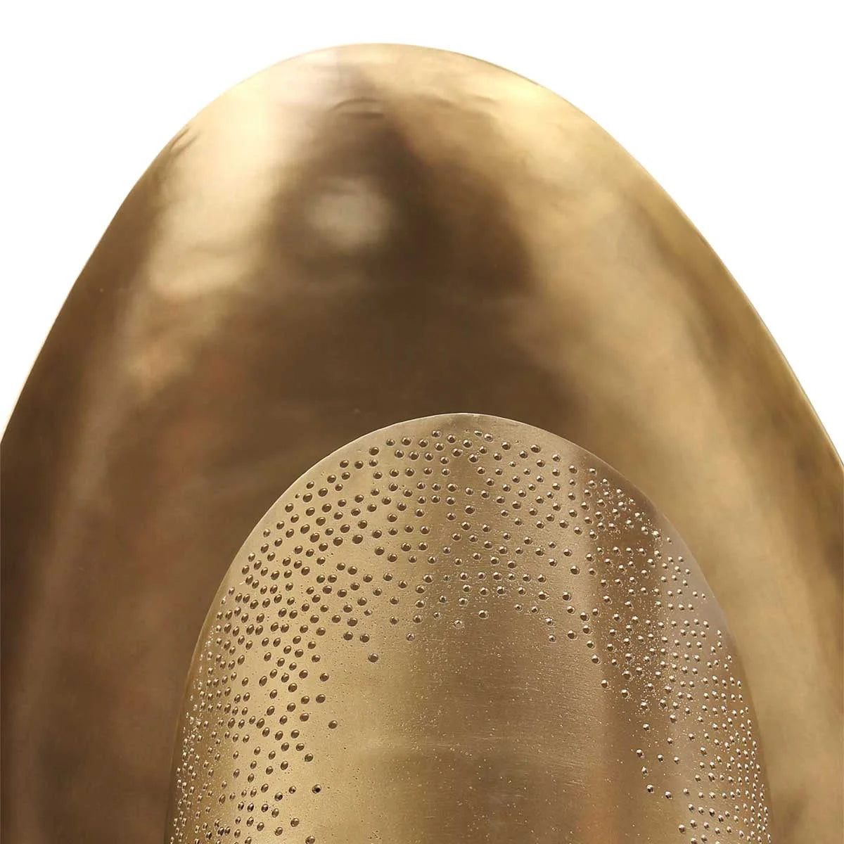 Sculpture abstraite dorée en métal texturé pour applique murale ovale à lumière tamisée