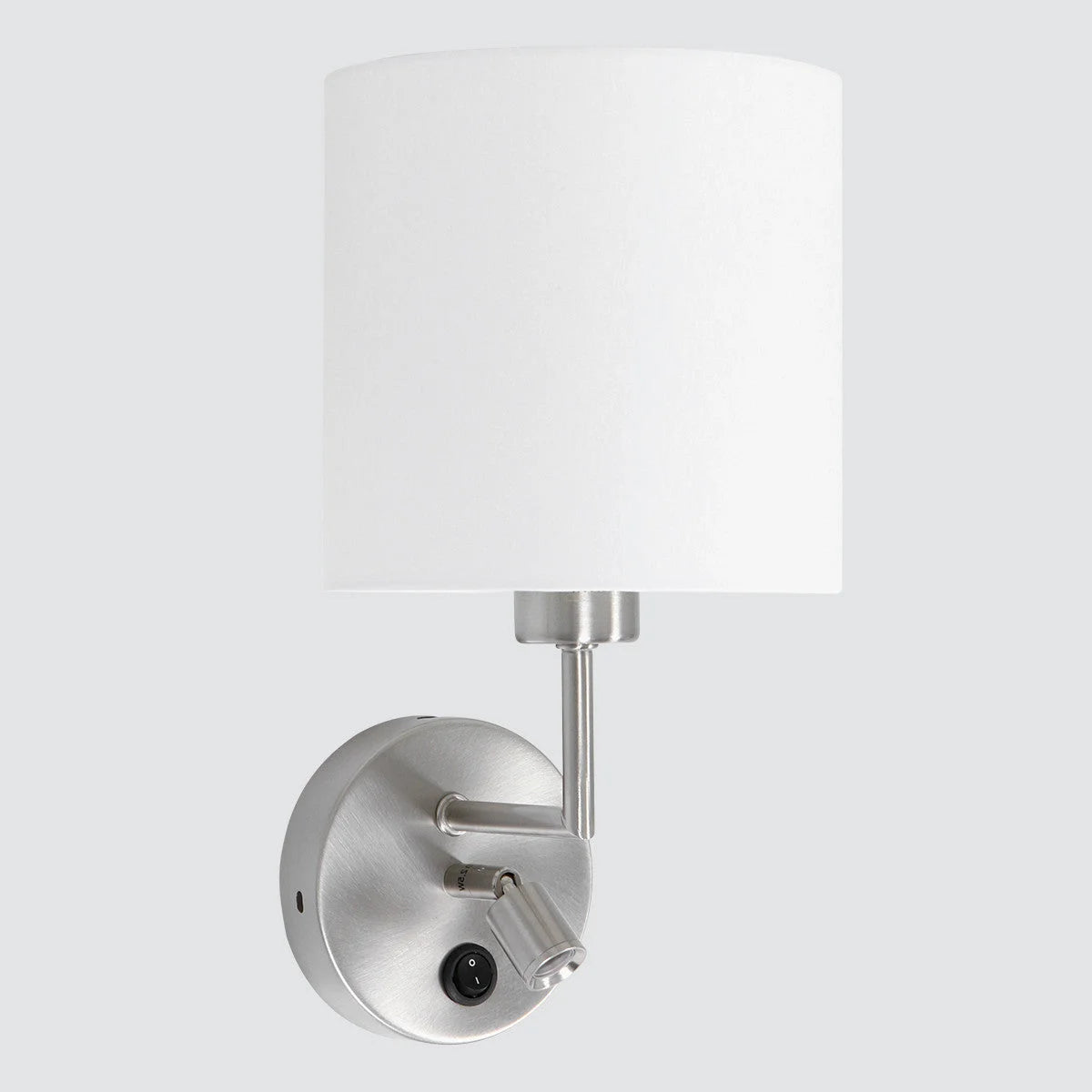 Applique murale en métal brossé avec abat-jour blanc et liseuse LED intégrée