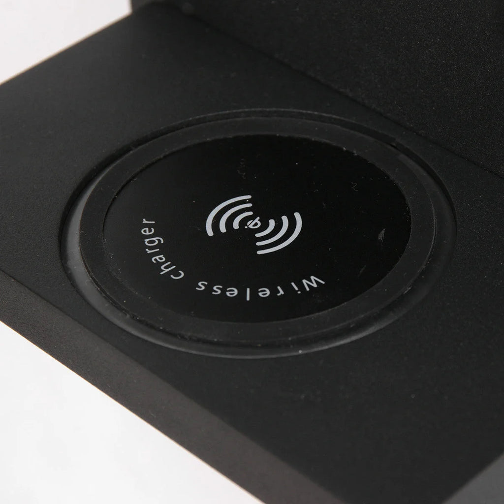 Chargeur sans fil noir en métal pour applique murale avec ports USB