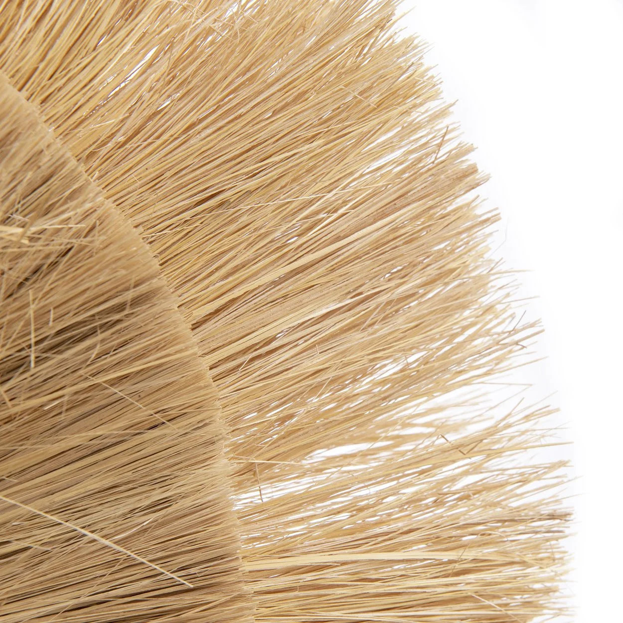 Brosse ronde en fibres naturelles et métal doré pour décoration murale Ø46 cm