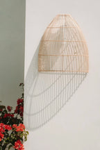 Applique murale en rotin naturel conique ajourée H55 cm