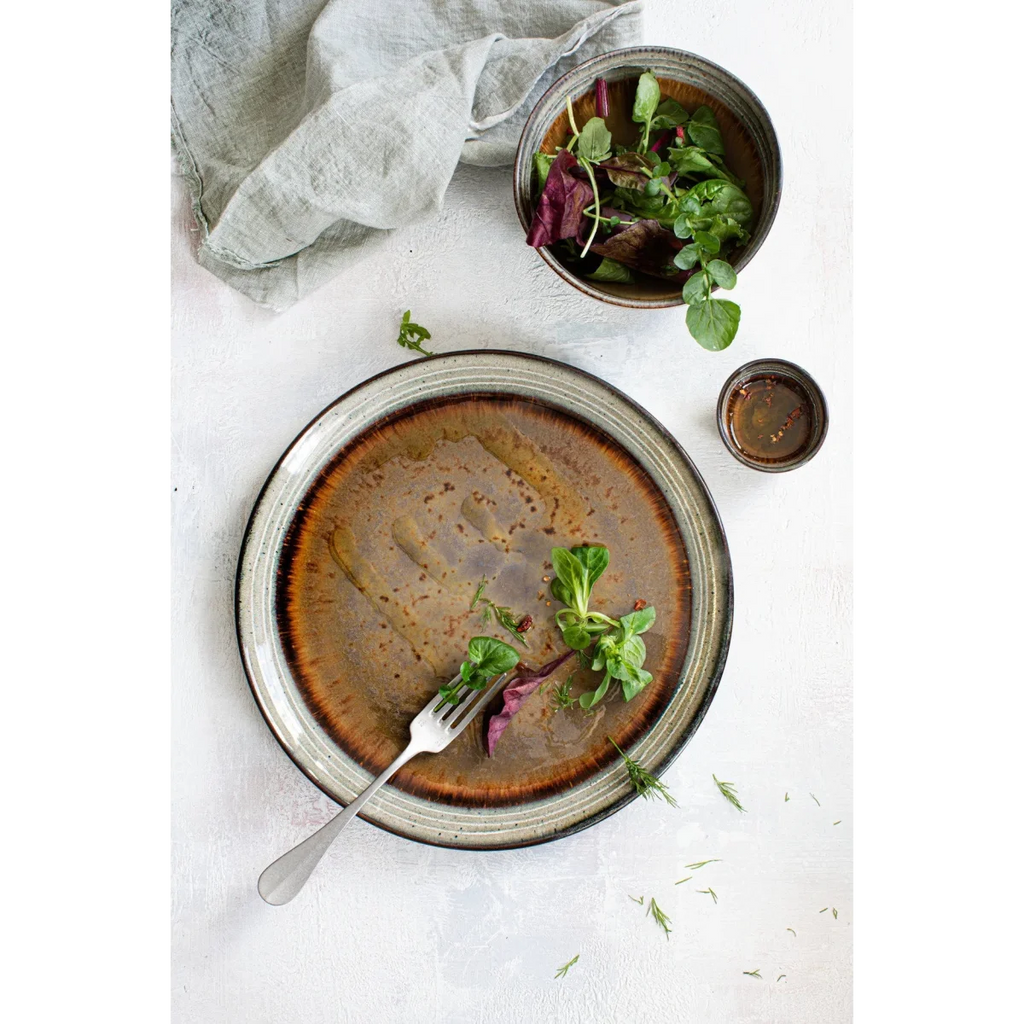 Assiette en céramique artisanale dégradé marron avec rebord texturé, lot de 4