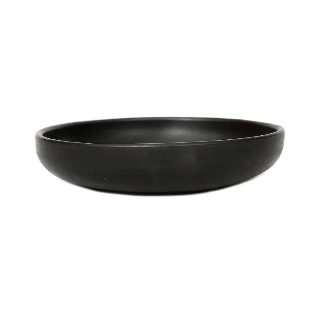Assiette creuse en terre cuite brûlée noire ronde en céramique matte pour pâtes