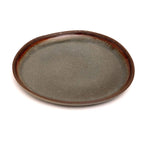 Assiette ovale en grès émaillé gris-vert à bord brun organique rustique