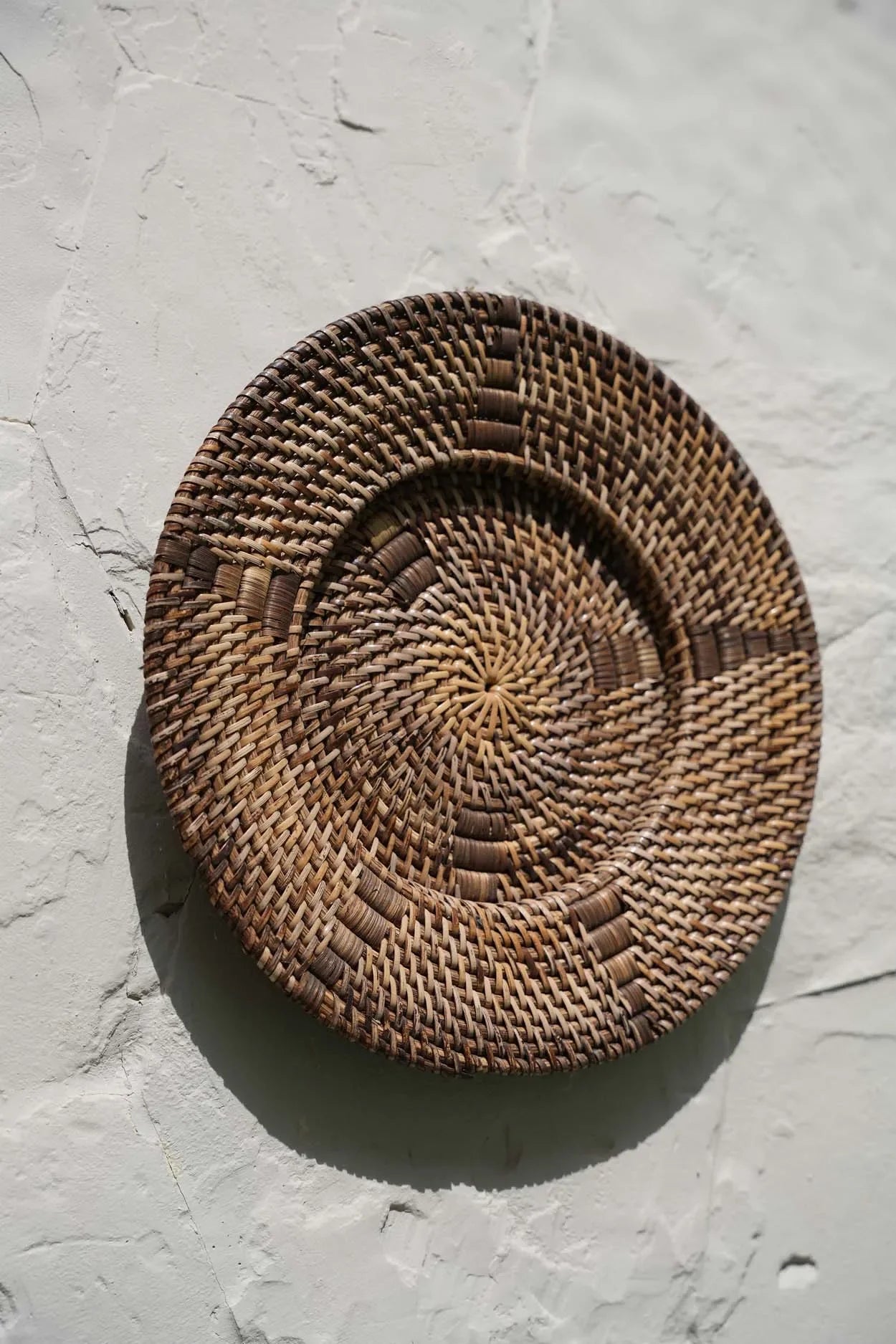 Panier rond tressé en rotin marron pour décoration murale, 30 cm