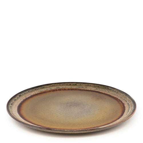 Assiette en grès émaillé brun dégradé vert, bord texturé rustique