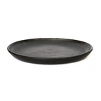 Assiette ronde en terracotta brûlée noir mat de 30 cm en céramique mate