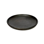 Assiette en terre cuite noire brûlée, Ø20 cm, finition mate lisse à rebord relevé