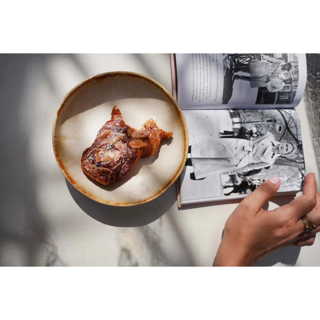 Assiettes apéritif en céramique blanche bord brun – Lot de 6