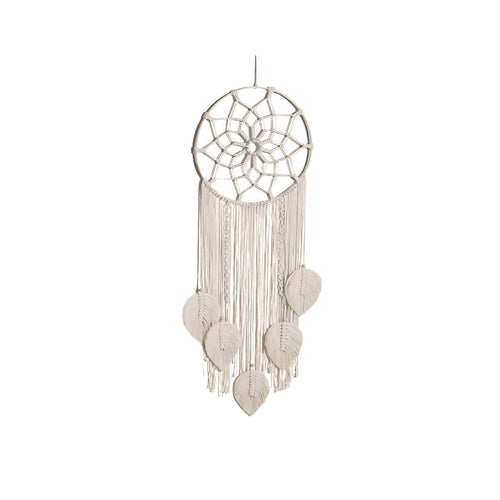 Attrape-rêves blanc en macramé sur fond blanc