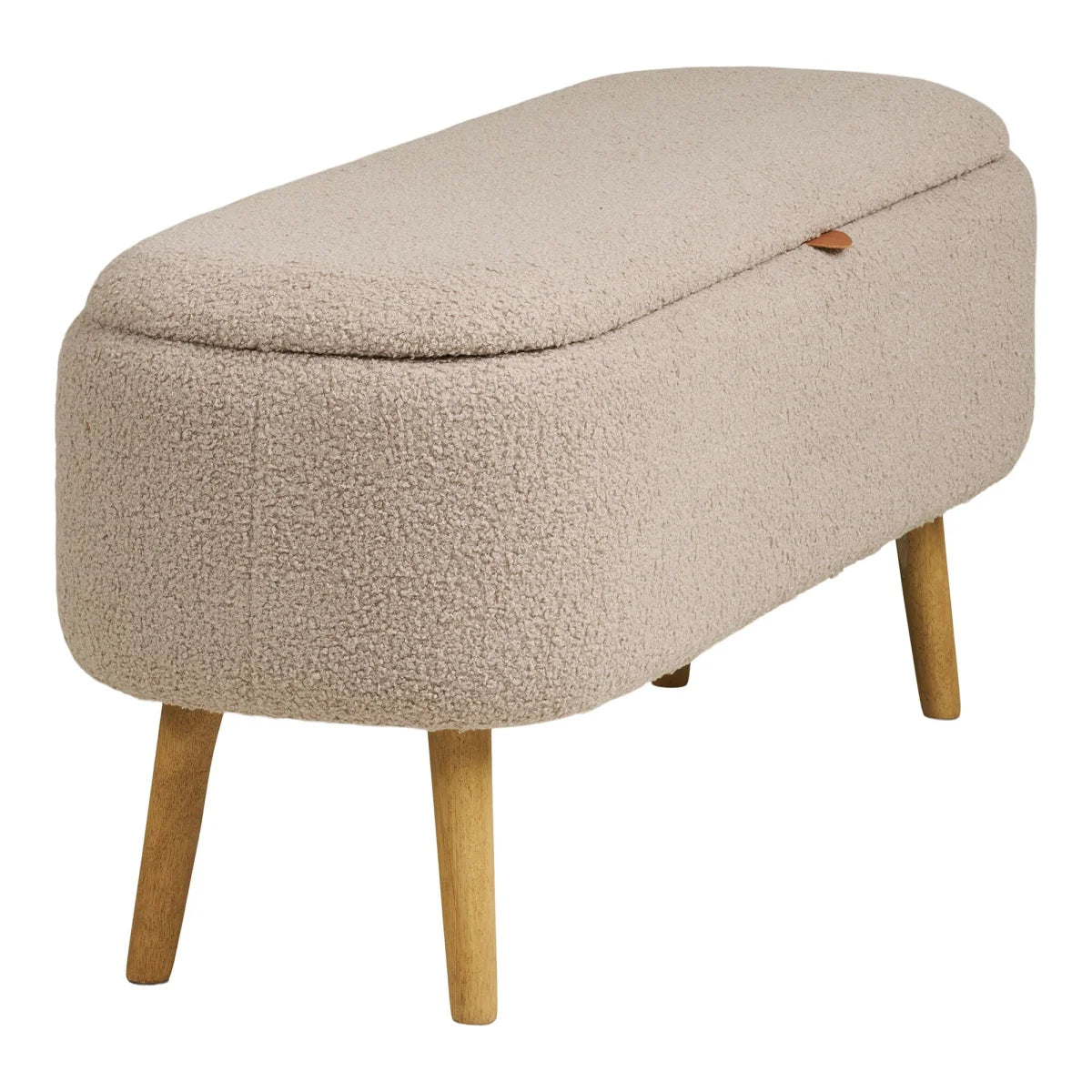 Banquette de rangement en bouclé beige avec pieds en bois clair, style capsule