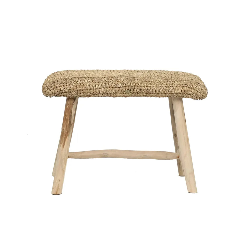 Tabouret en bois avec dessus tissé en raphia pour un style naturel et élégant