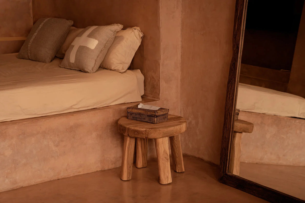Tabouret en bois rustique à 4 pieds solides et plateau rond naturel