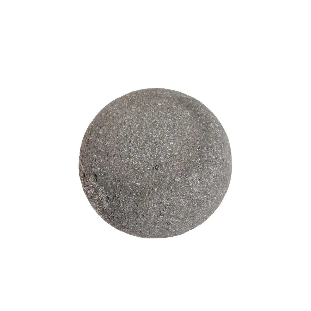 Boule de bain grise texturée, forme galet lisse avec specks subtiles