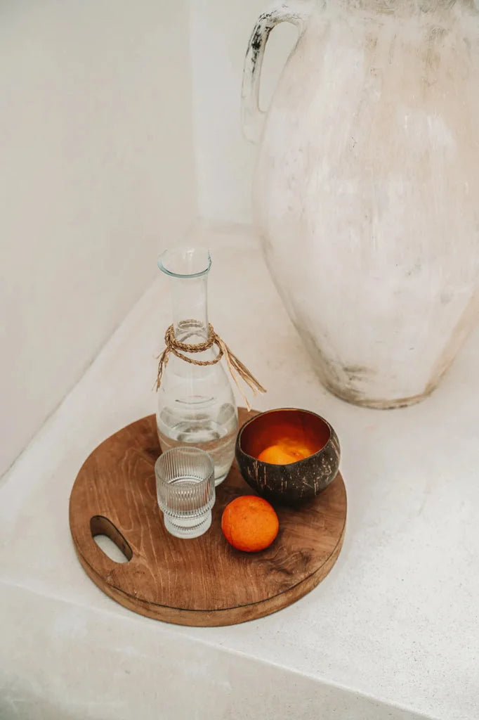 Plateau en bois rustique avec rafraîchissements pour Le bol alimentaire Coco Or naturel