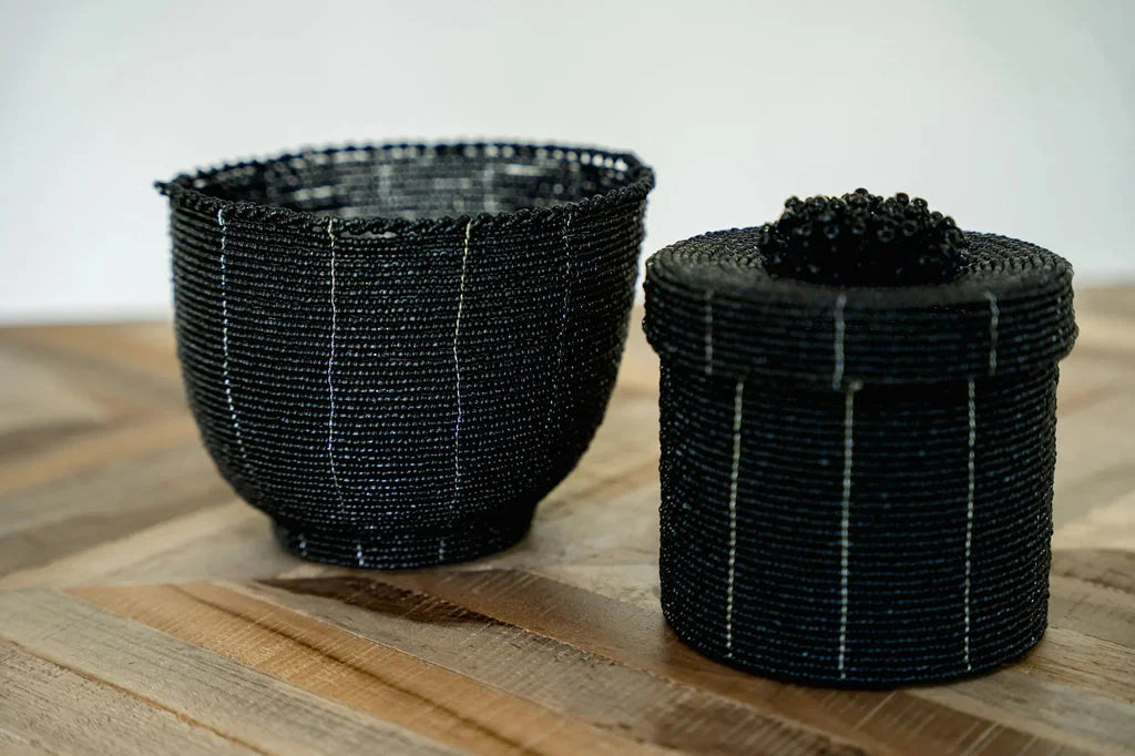 Bol en perles noires avec couvercle pour bonbons, design élégant et moderne