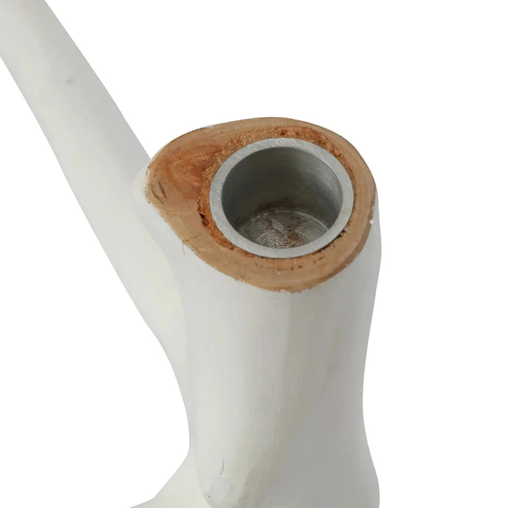 Bougeoir blanc en forme de branche organique avec pipe en bois et bol en métal