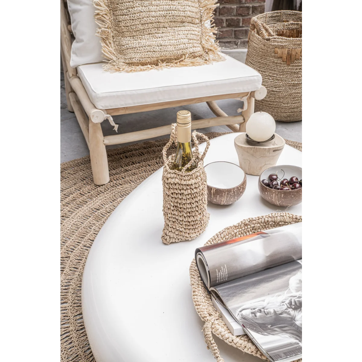 Bougie cylindrique en bois de teck clair et cire noire avec jute rustique