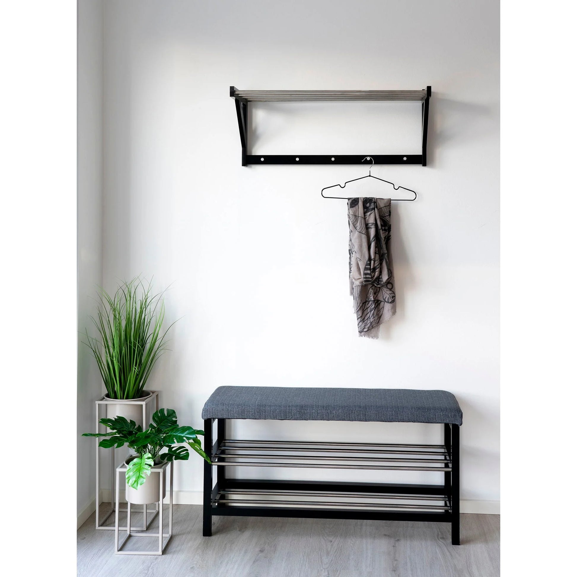 Ensemble de mobilier d’entrée avec cache-pots cylindriques en métal beige gris H31 cm