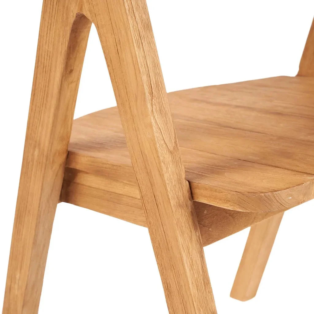 Étagère en bois pour meuble La chaise de salle à manger Nihi Sumba Extérieur