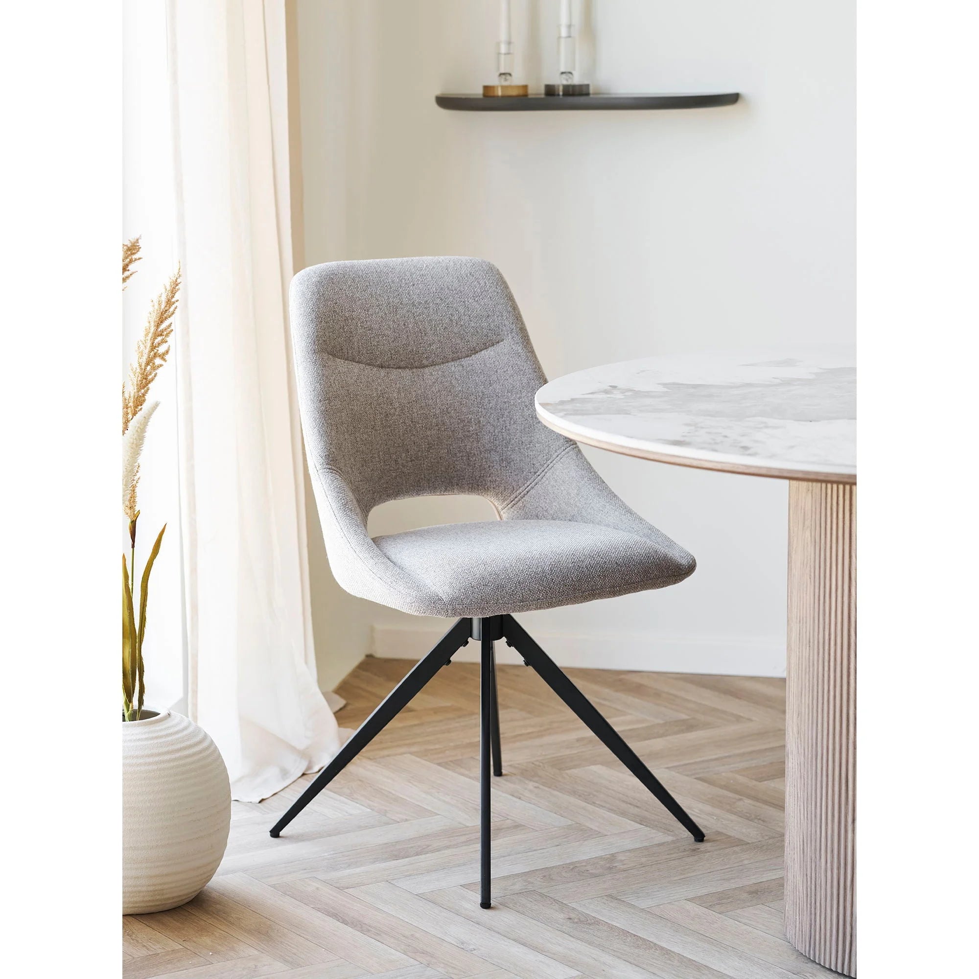 Chaise de salle à manger en tissu beige chiné avec piètement noir, lot de 2